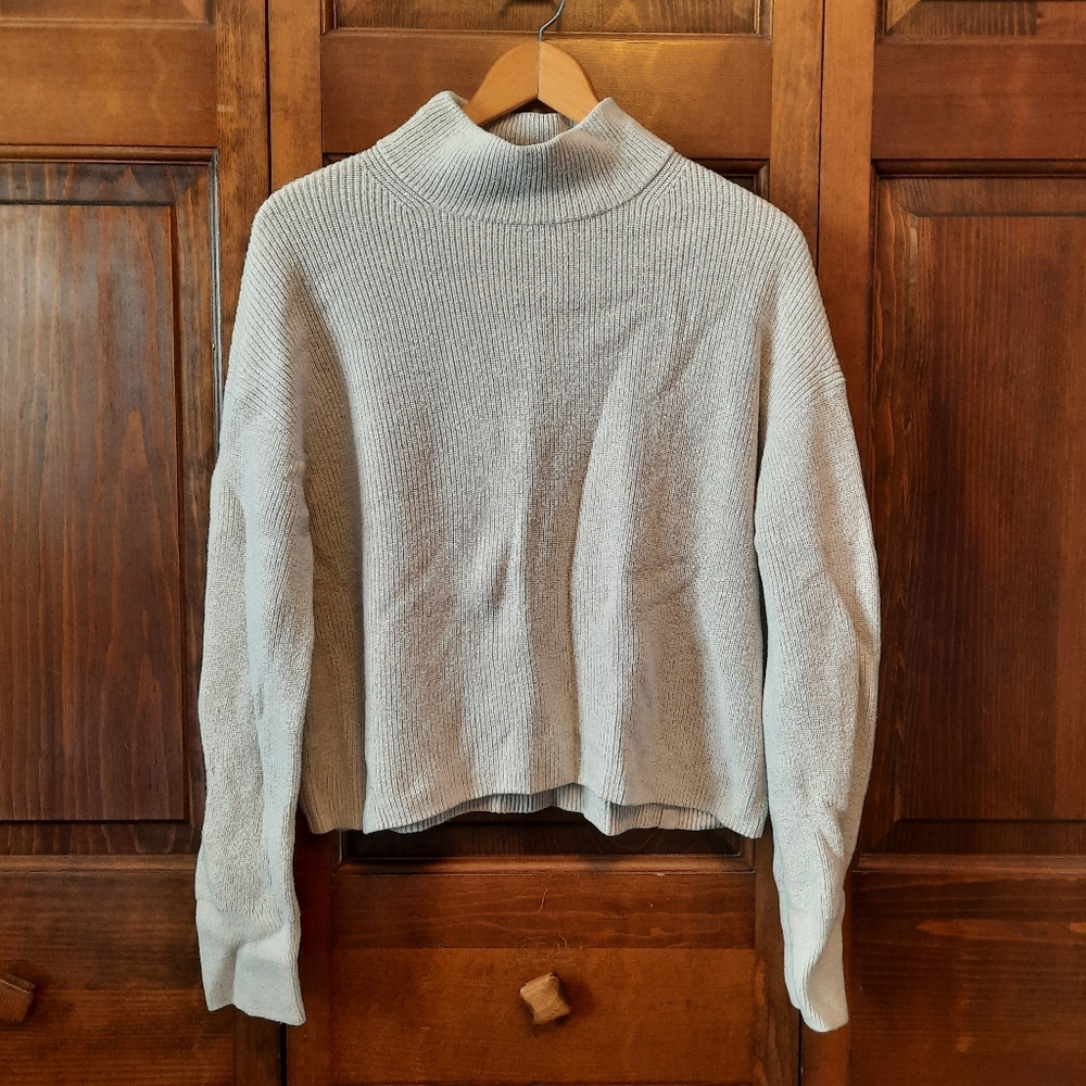 Lululemon Merino Wool Blend Ribbed Turtleneck Sweater Heathered Ivory Size 8 - Picture 3 of 13
